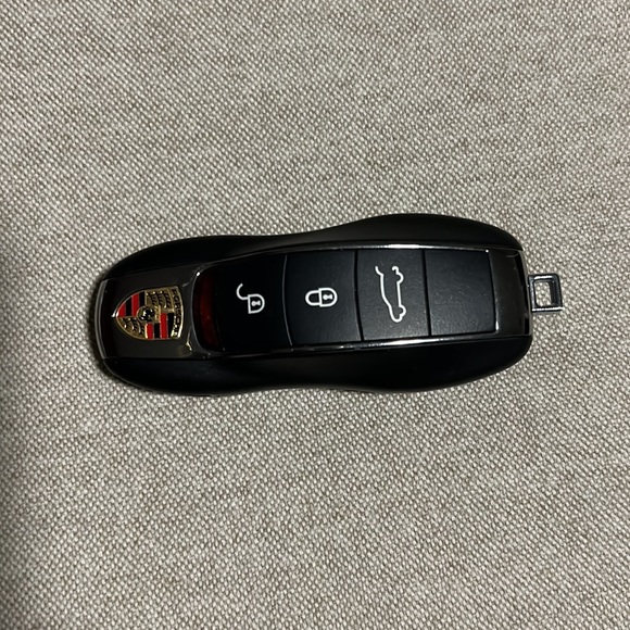 Porsche key - Picture 3 of 3